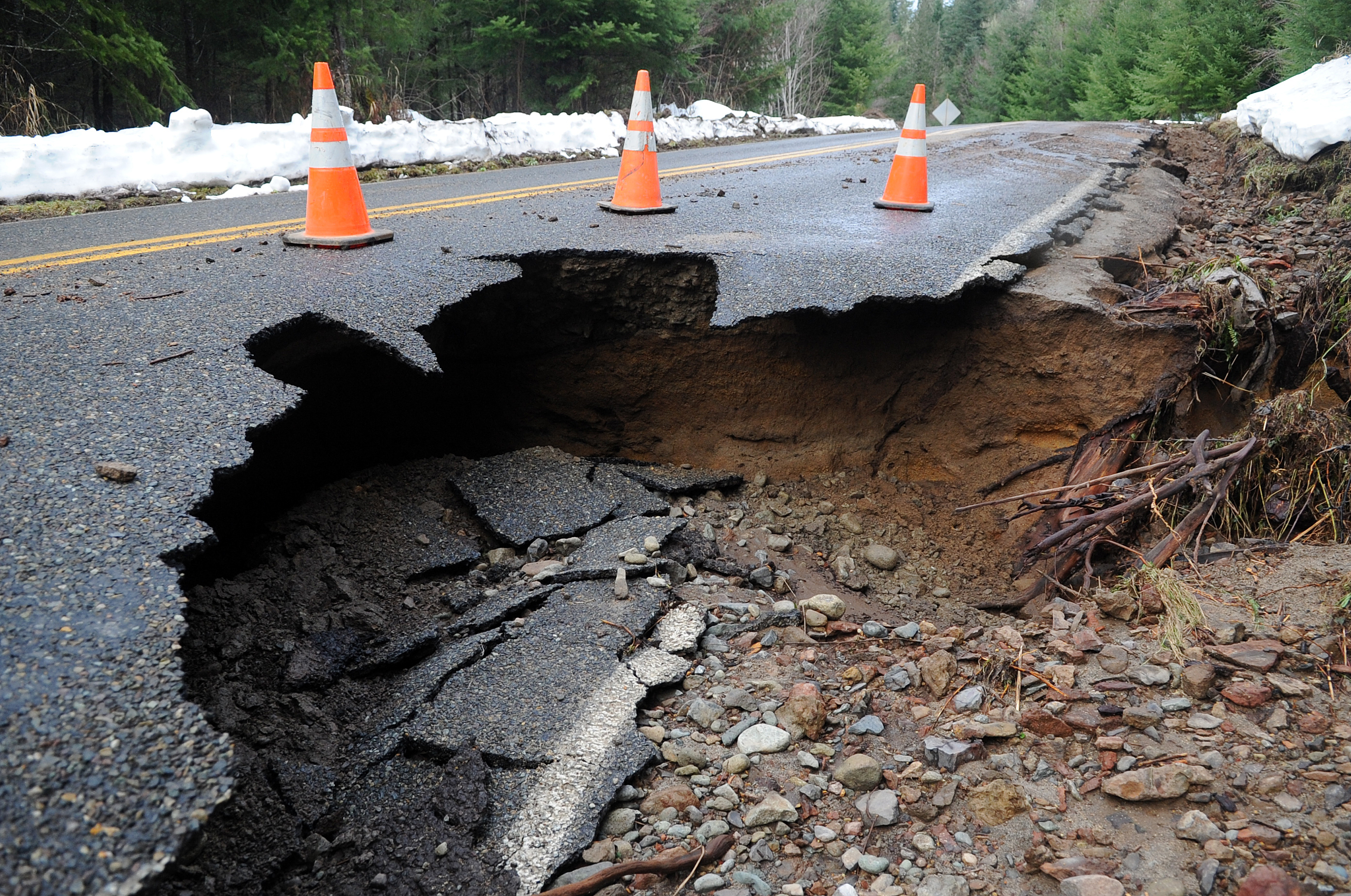 what are sinkholes